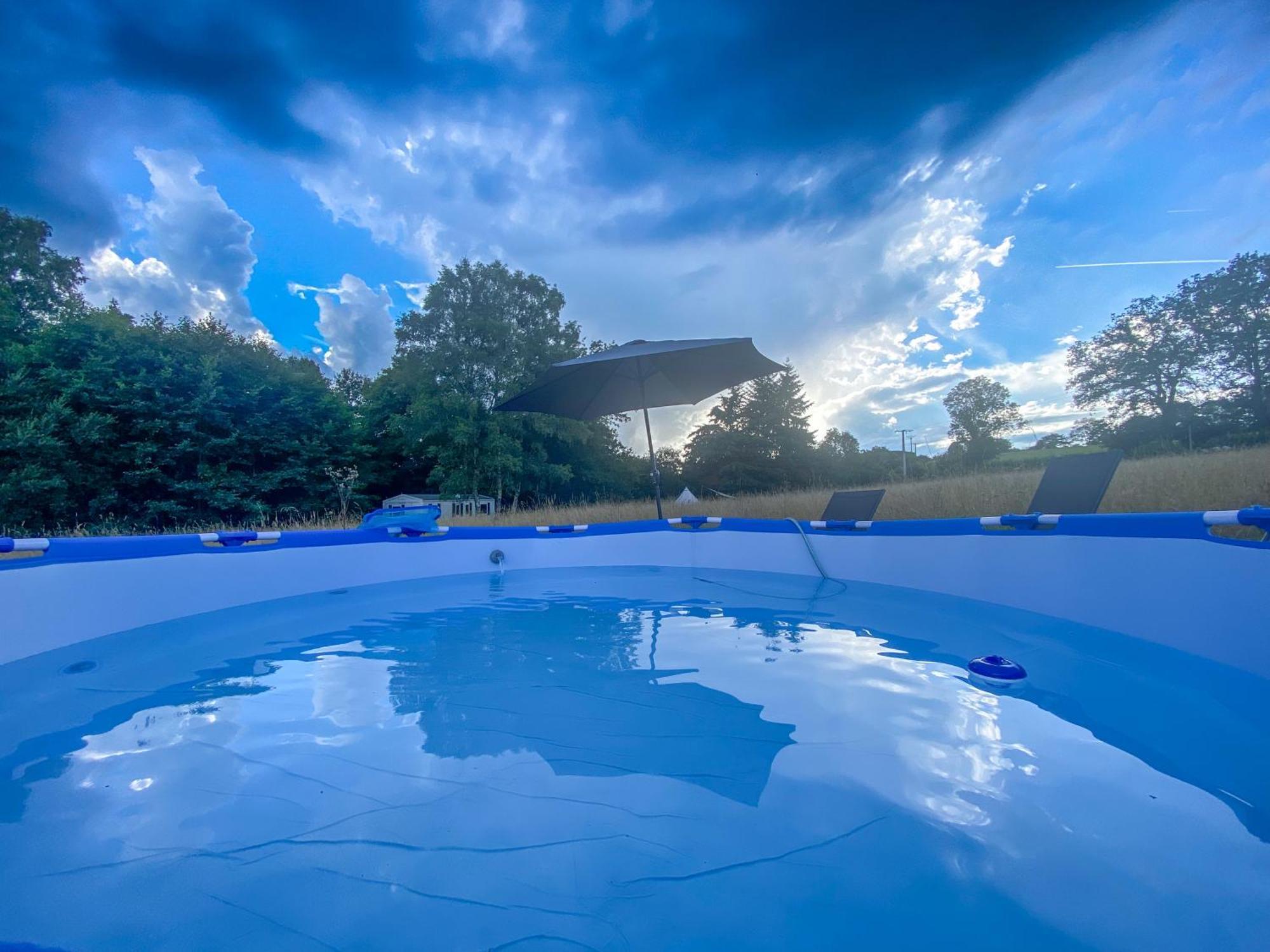 Mini-Glamping En Auvergne Βίλα Sainte-Christine  Εξωτερικό φωτογραφία